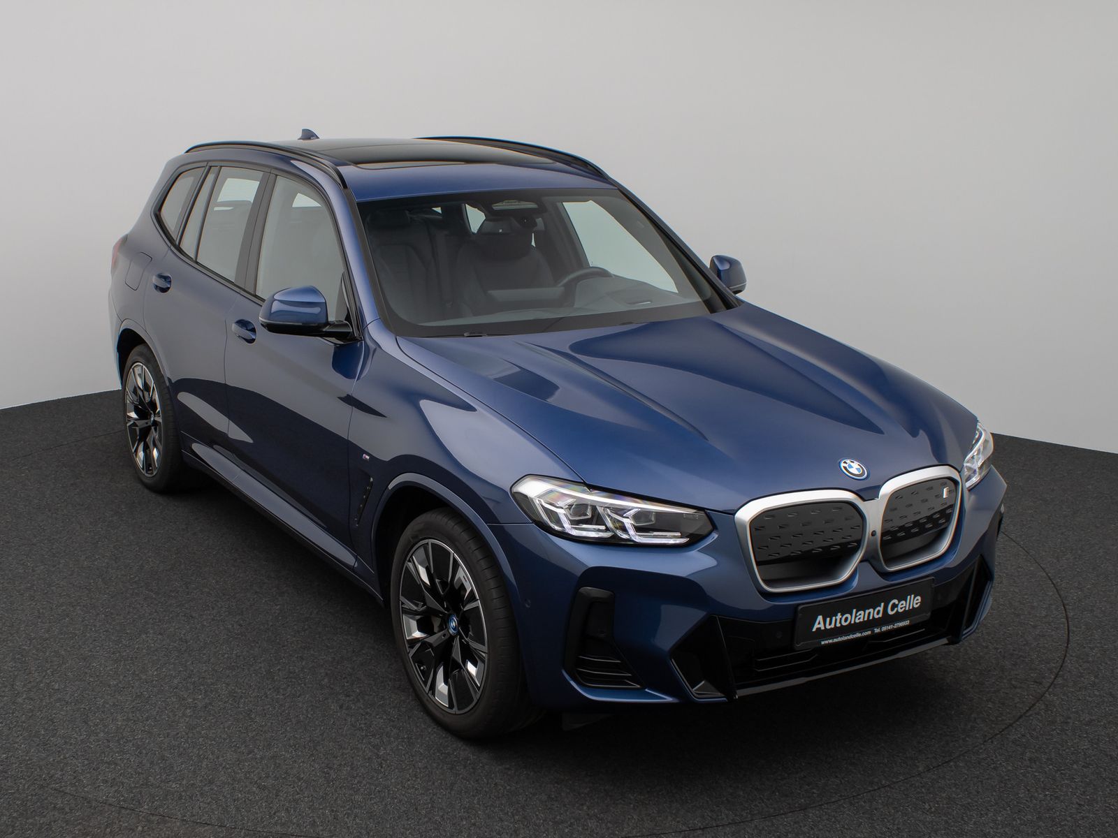 Fahrzeugabbildung BMW iX3 Impressive M Sport Panorama 360°HUD DAB H/K