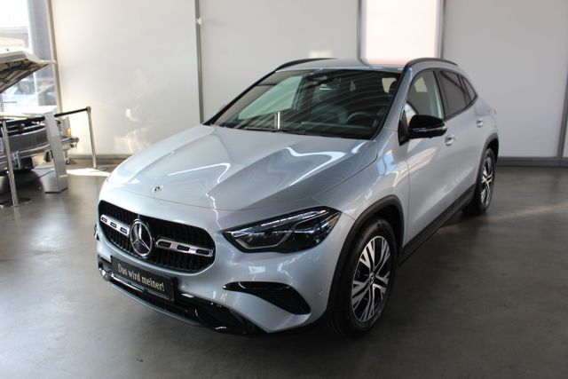 Vorschaubild von:        Mercedes-Benz
                    GLA 200 Progressive 360 Kamera AHK Ambiente
      