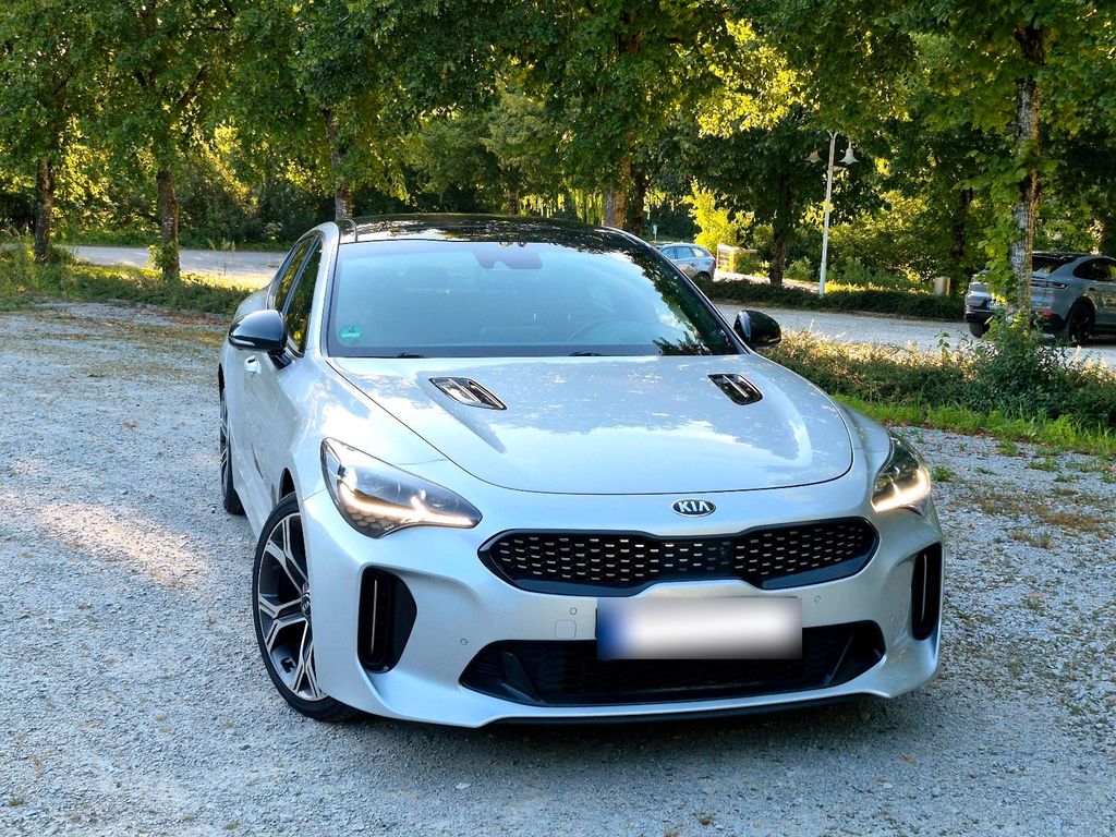 Image of Kia Stinger