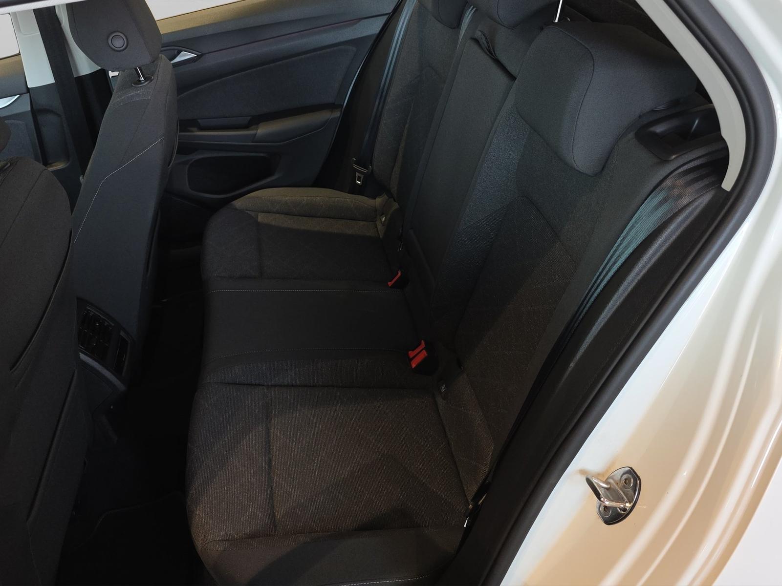 Volkswagen Golf 1.0 eTSI 110 PS LIFE DSG+NAVI+LED+PDC+SHZ, миниатюра 12