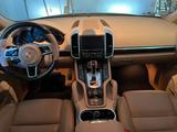 Porsche Cayenne Diesel - - Porsche Cayenne: Braun
