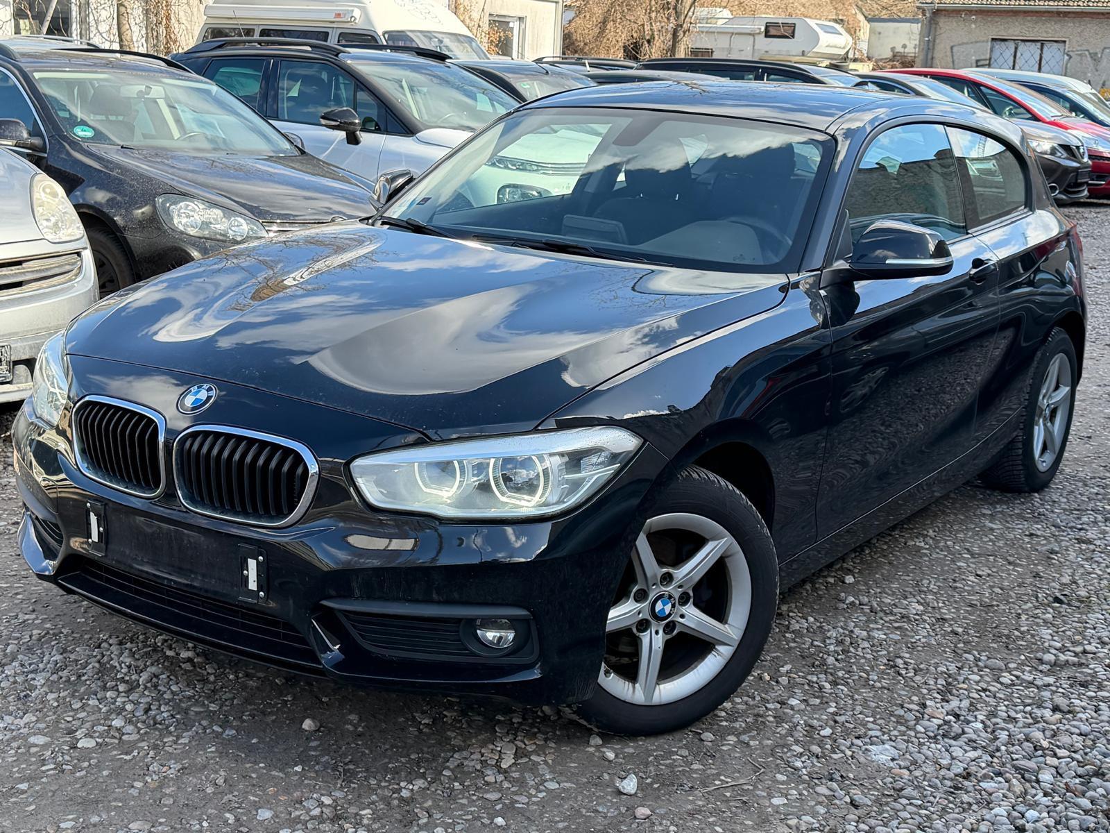 BMW 118i Limousine-3-trg.Advantage-1HD-Scheckheft-