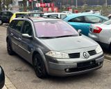 Renault Megane Grandtour Privilege 2.0*NAVI*AHK*SITZHZG* - Renault Megane aus 2004
