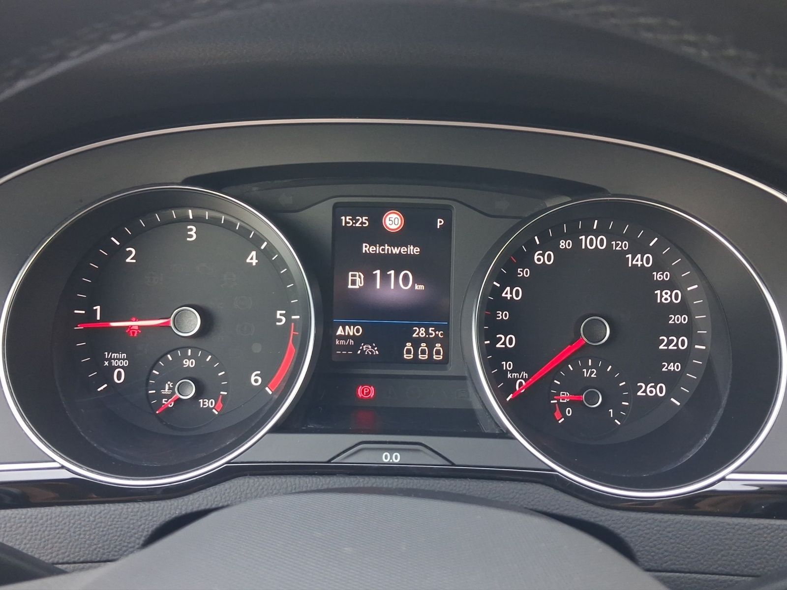 Volkswagen Passat Variant - Bild 10