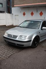 Volkswagen Bora 1.6 Edition  - Volkswagen Bora Edition mit Benzin-Antrieb