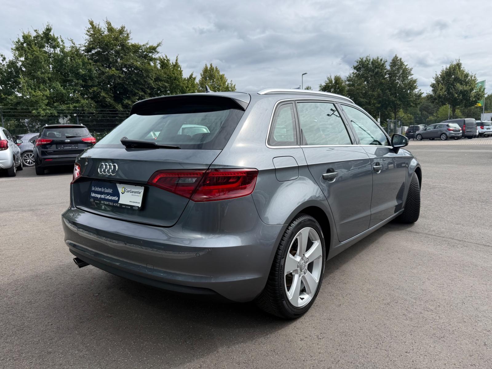 Audi A3 Sportback Sport Paket*XEN*PDC*SHZ*TEMP*HU NEU