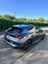Cupra Leon VZ Pano/Beats/Navi/Kamera/CarPlay/DCC/8fach - Cupra Leon: Privatanbieter