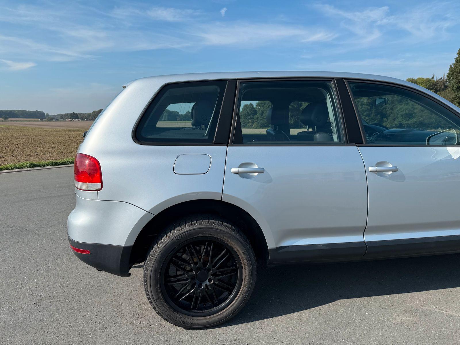 Volkswagen Touareg 2004 — photo 7