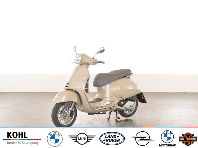 Vespa GTS 125 beige avvolgente Q01