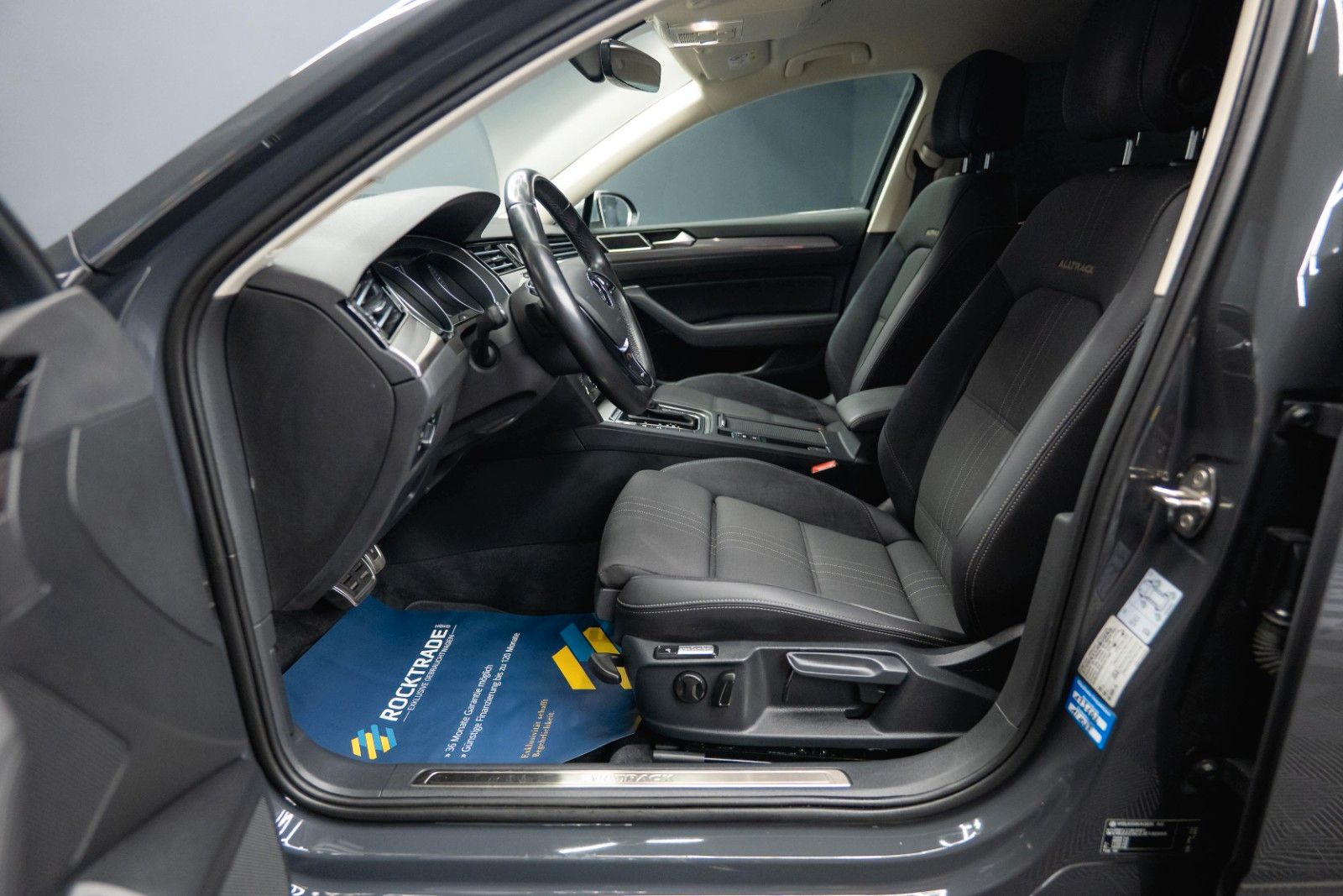 Fahrzeugabbildung Volkswagen Passat Alltrack 4Motion | Massage | LED | ACC