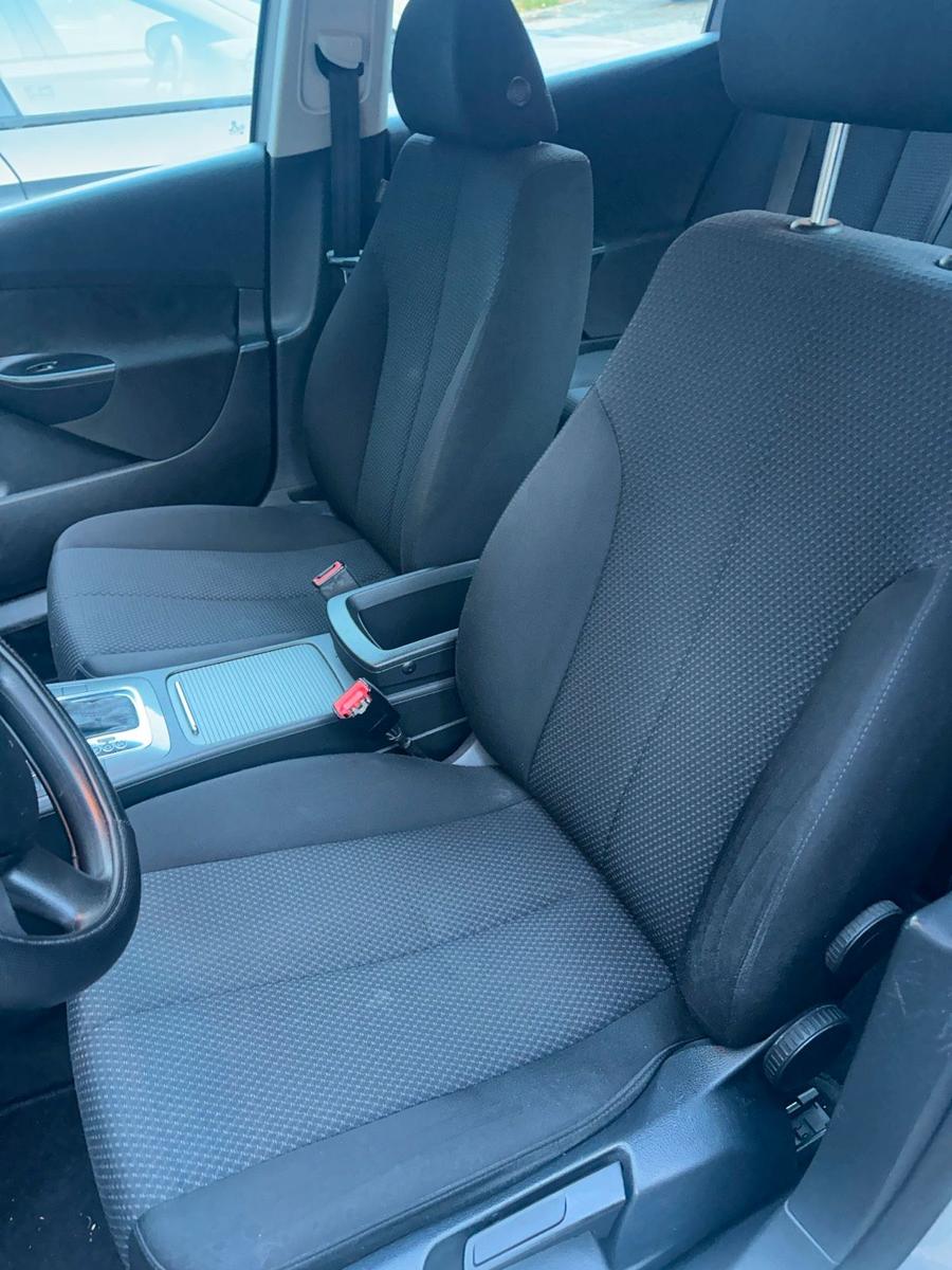 Volkswagen Passat 2008 — interior