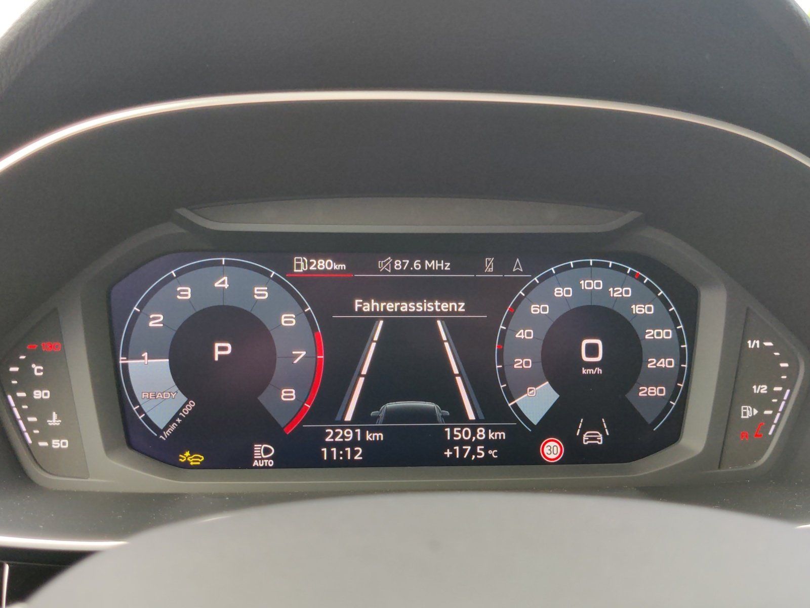 Fahrzeugabbildung Audi Q3 SUV S line Q3 2xS line 35 TFSIS tronic AHK Ka