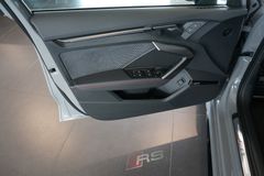 AUDI RS3 Sportback | Pano | Schalensitze | Carbon AUDI RS3 Sportback | Pano | Schalensitze | Carbon
