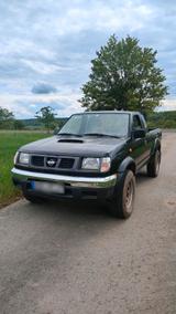 Nissan d22 - Nissan Navara aus 2000