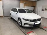 Volkswagen Passat Variant Elegance 4M BUSINESS FRONTSCHEIBE - Volkswagen Passat Variant in Erfurt
