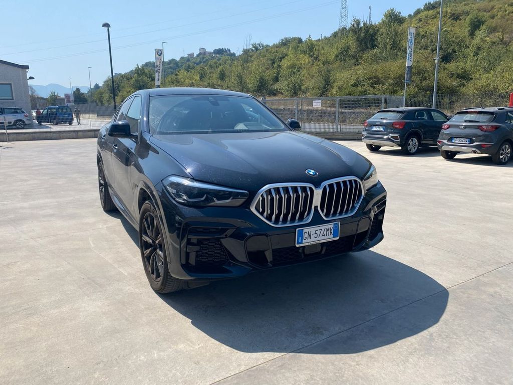 Image of BMW X6