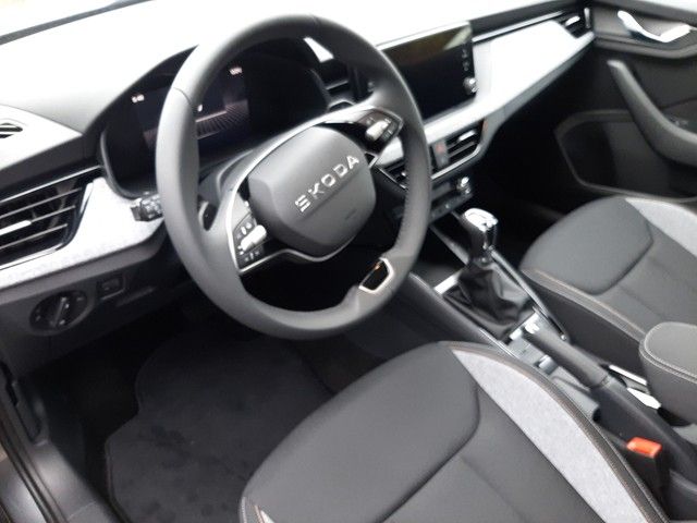 Fahrzeugabbildung Skoda Kamiq Selection 1.0TSI DSG SitzHz LenkHz LED