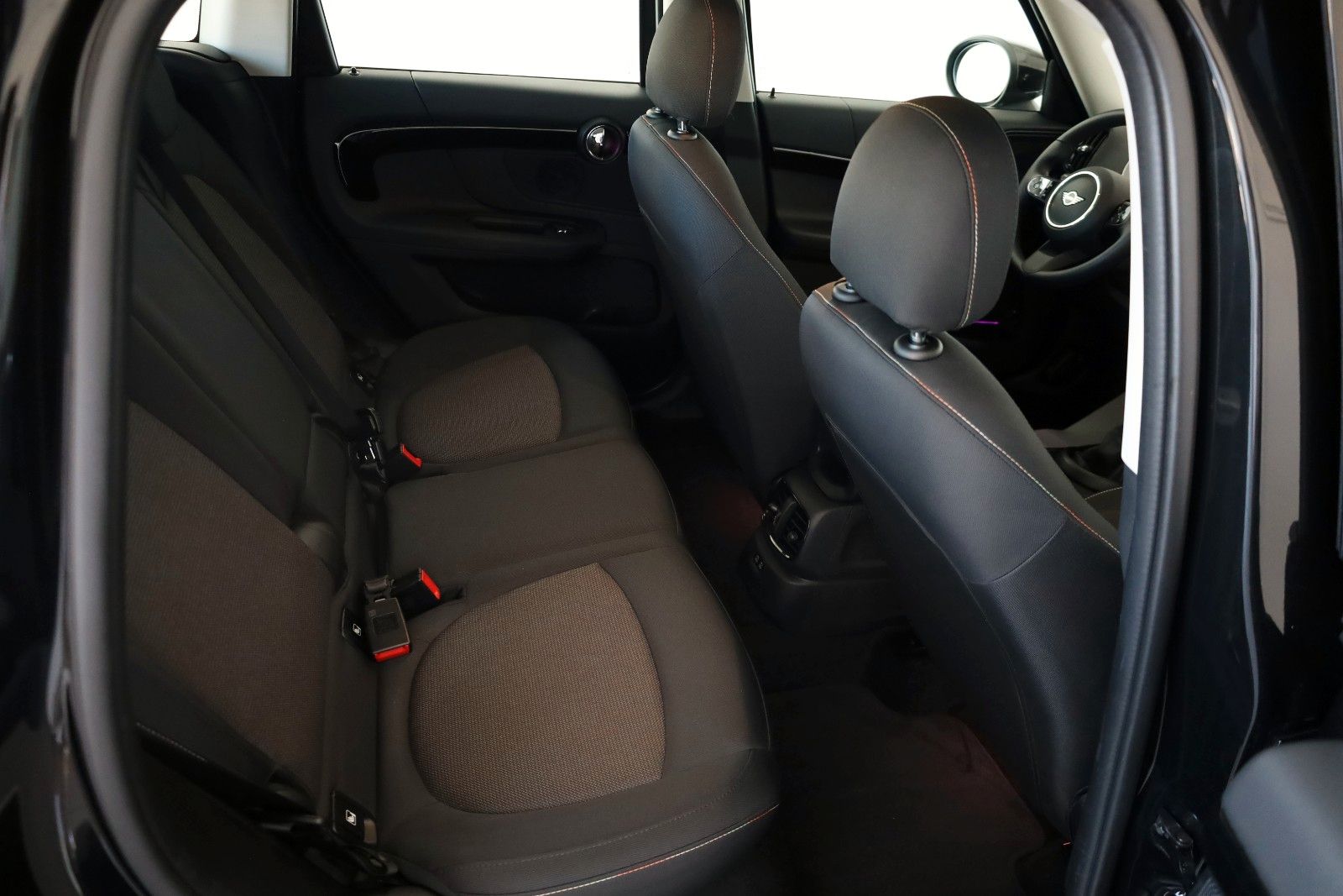 Fahrzeugabbildung MINI Countryman Cooper SE Essential Trim All4,ACC,Nav
