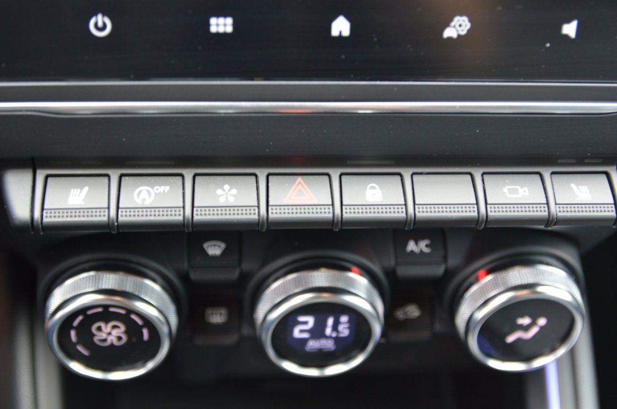 Fahrzeugabbildung Renault Clio V   Techno LED Kamera Sitzheizung