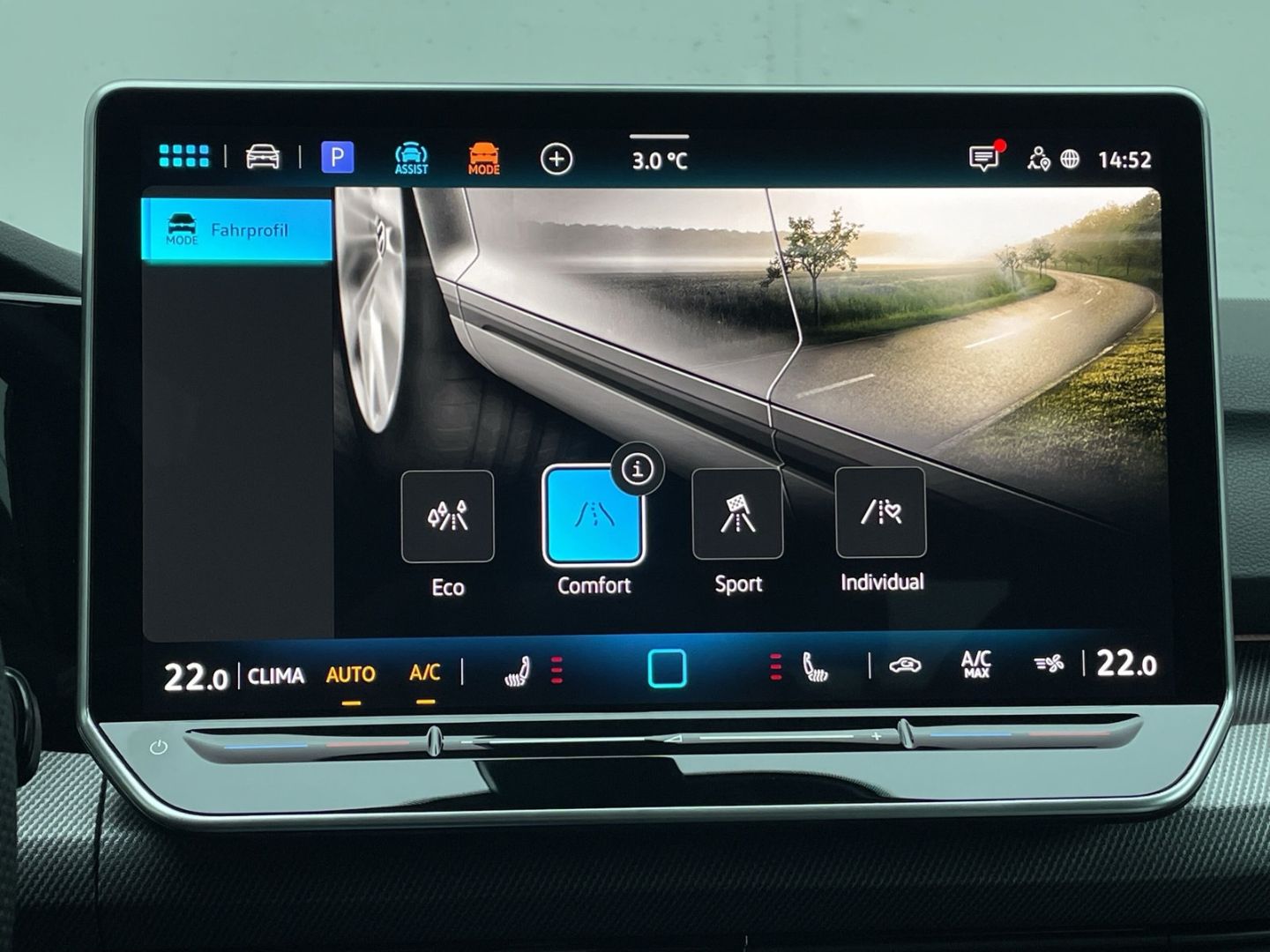 Golf Variant VIII R-Line 1.5 eTSI DSG AHK/Pano/H