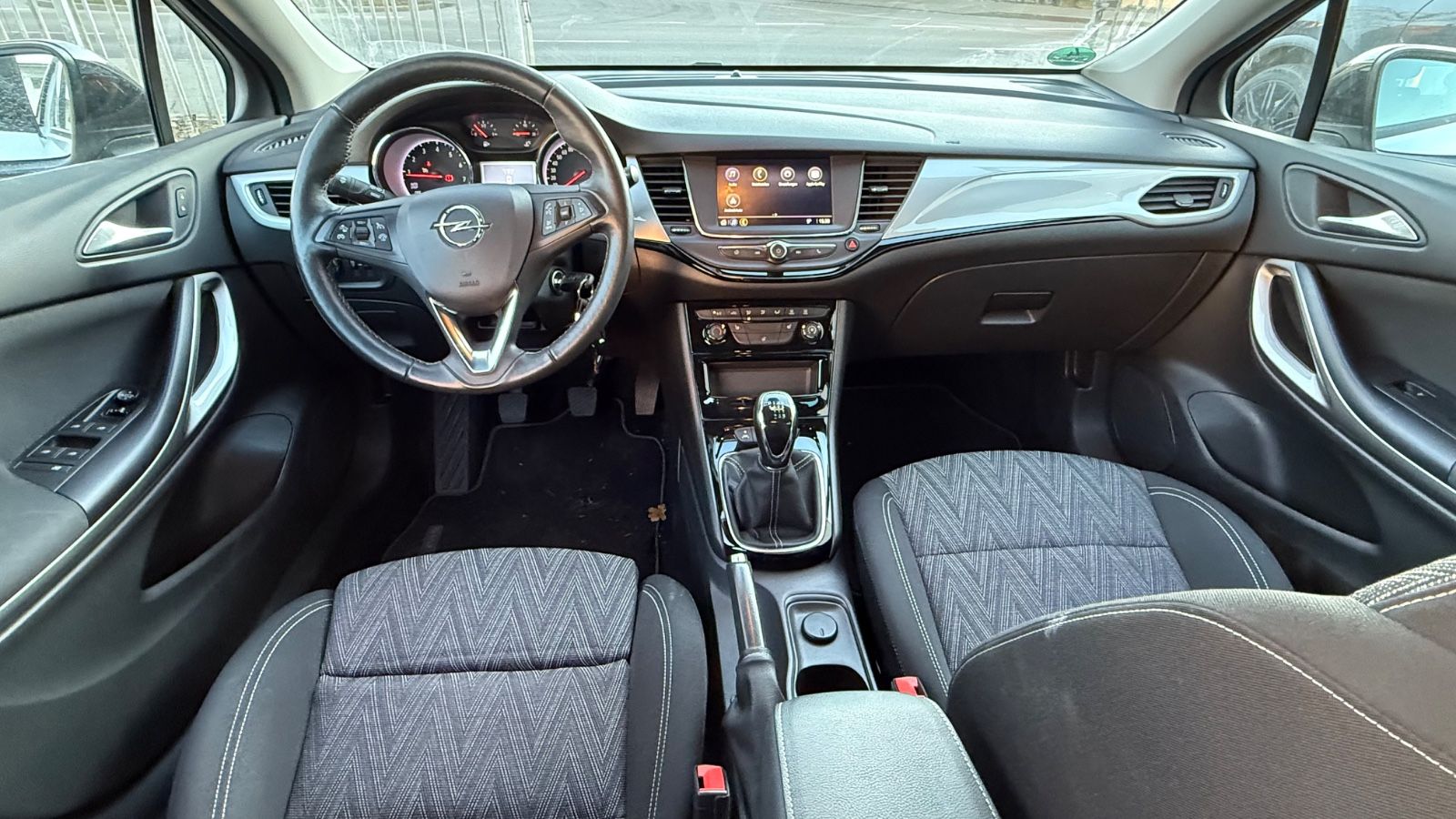 Fahrzeugabbildung Opel Astra K Sports Tourer Opel 2020 Start/Stop