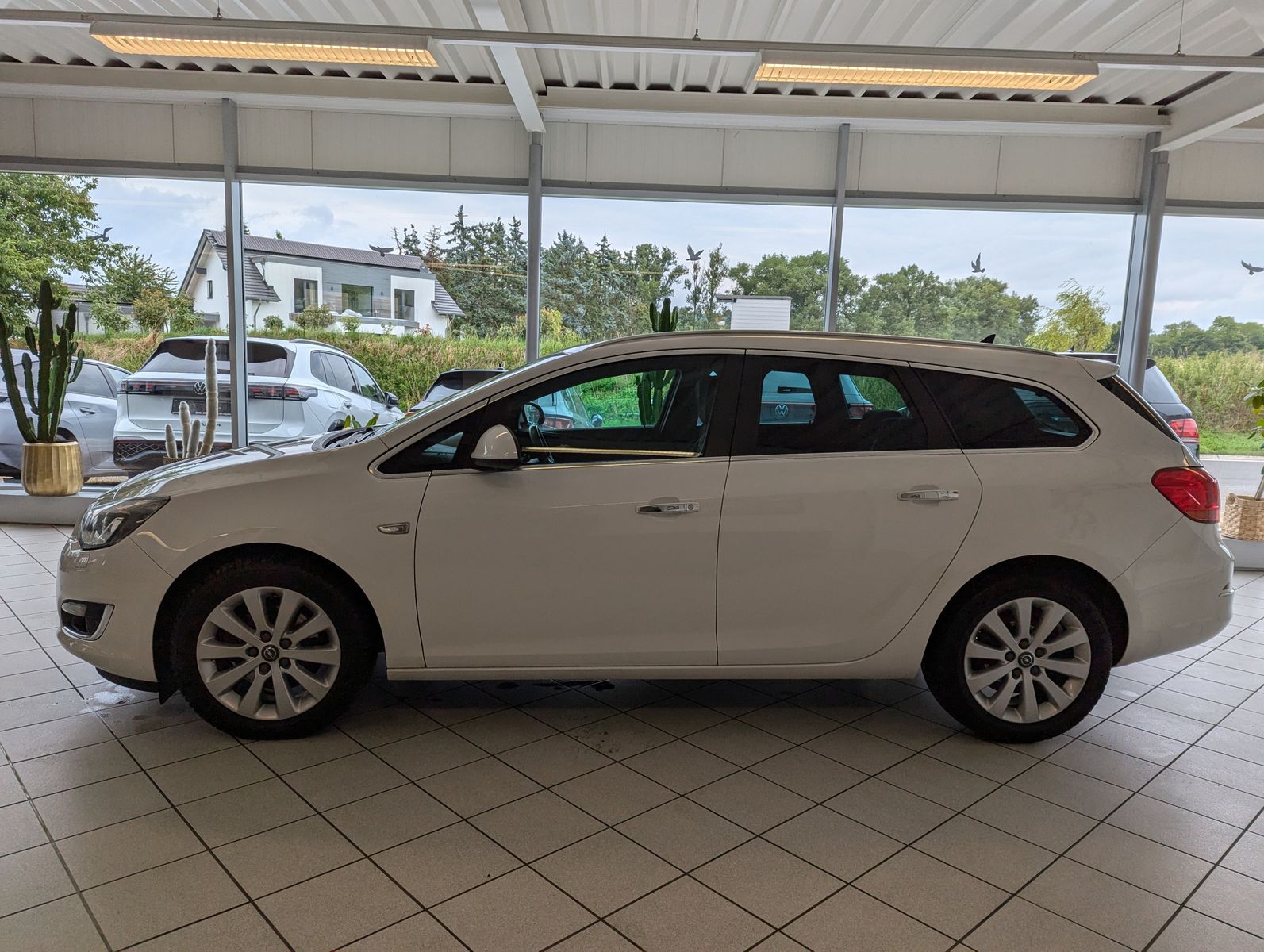 OPEL Astra 2.0 CDTI Innovation Navi Bi-Xenon Tempomat - Image 4