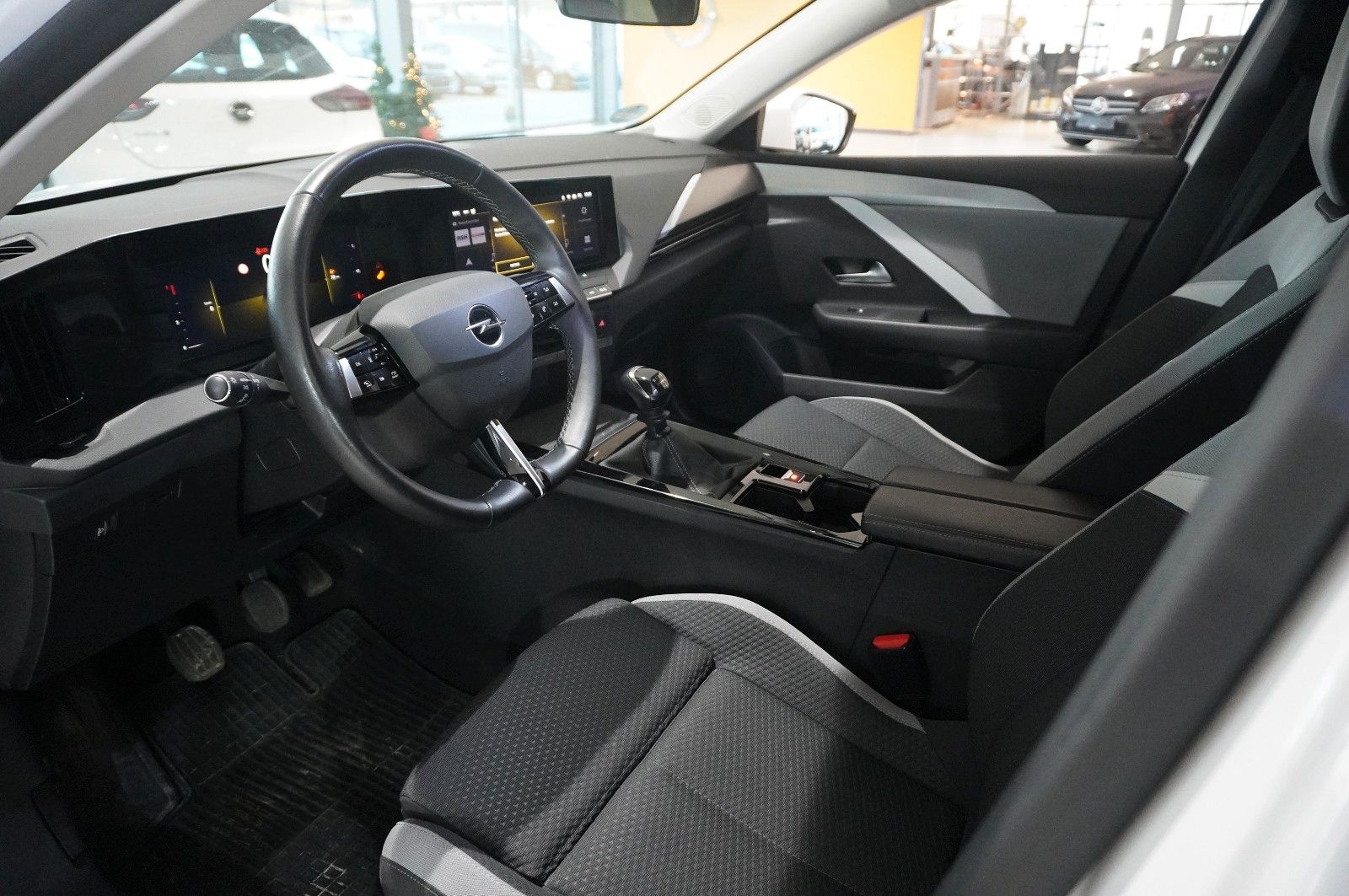 Fahrzeugabbildung Opel Astra L LIM. 1.5D BUSINESS NAVI/LED/KAMERA/DAB+