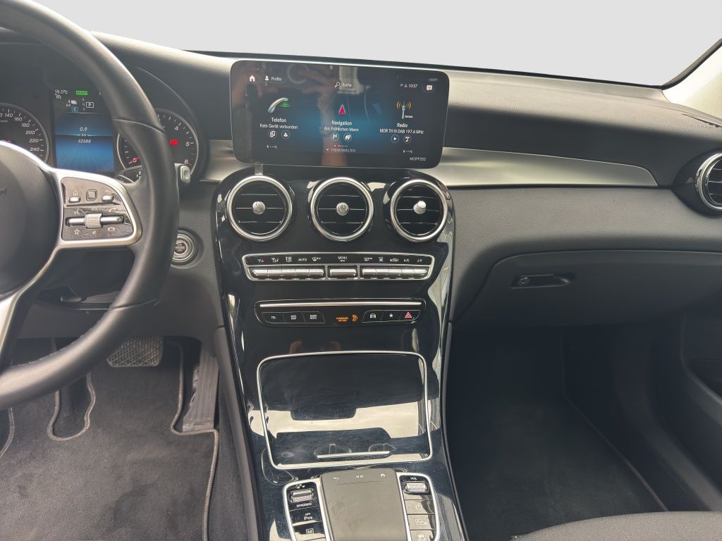 Fahrzeugabbildung Mercedes-Benz GLC 300 de 4MATIC OFF-Road-Exterieur*AHK*LED