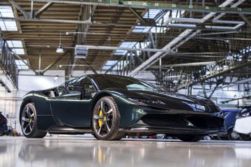Ferrari SF90 Stradale Verde Zeltweg Carbon Lift APPROVED