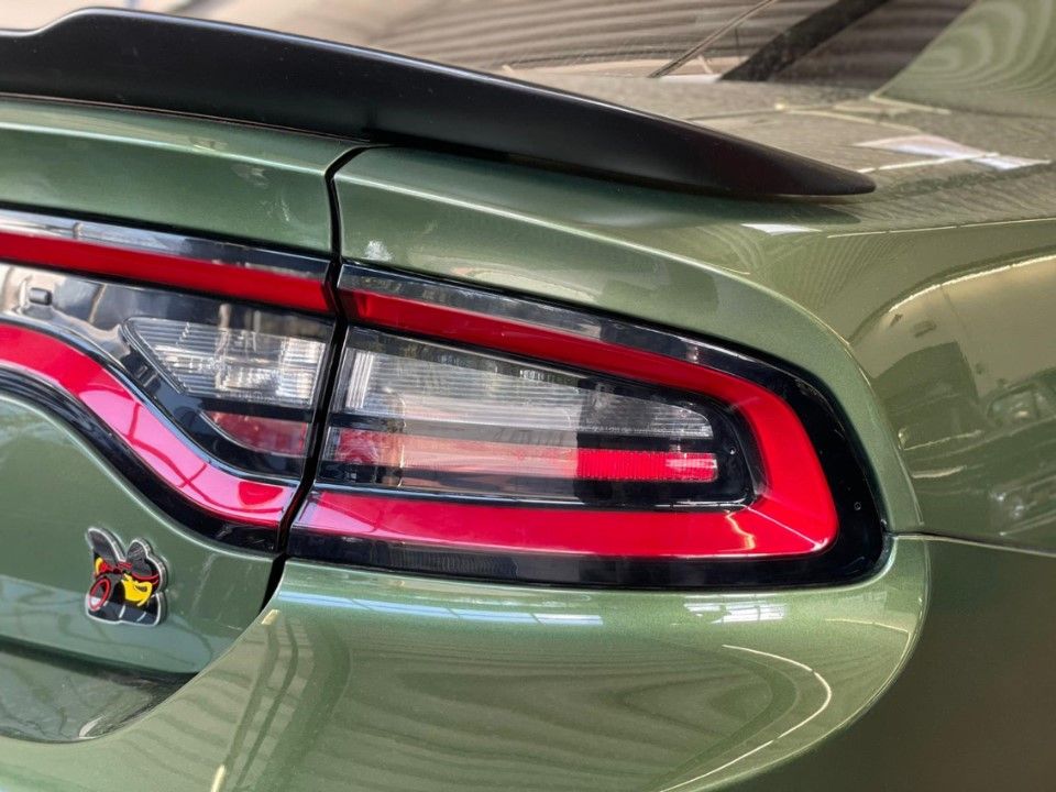 Fahrzeugabbildung Dodge Charger 2020er 6.4 SRT Scatpack Schiebedach
