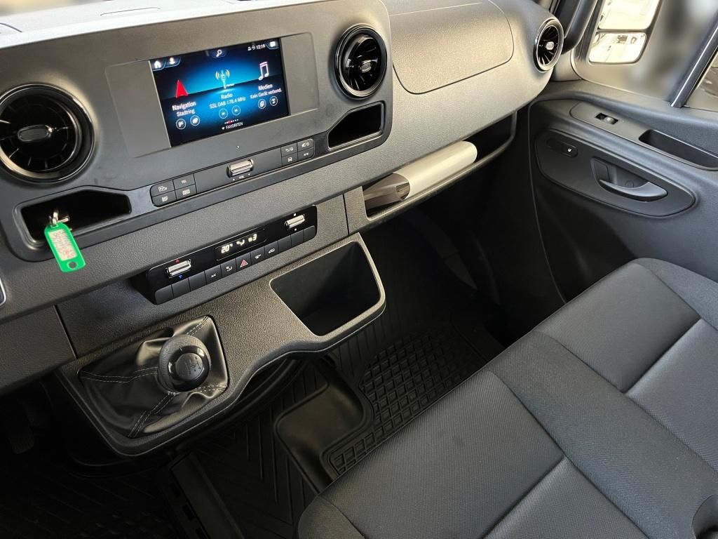 Fahrzeugabbildung Mercedes-Benz Sprinter 317 Kasten L2H2 360°Schwingsitz SHZ EDW