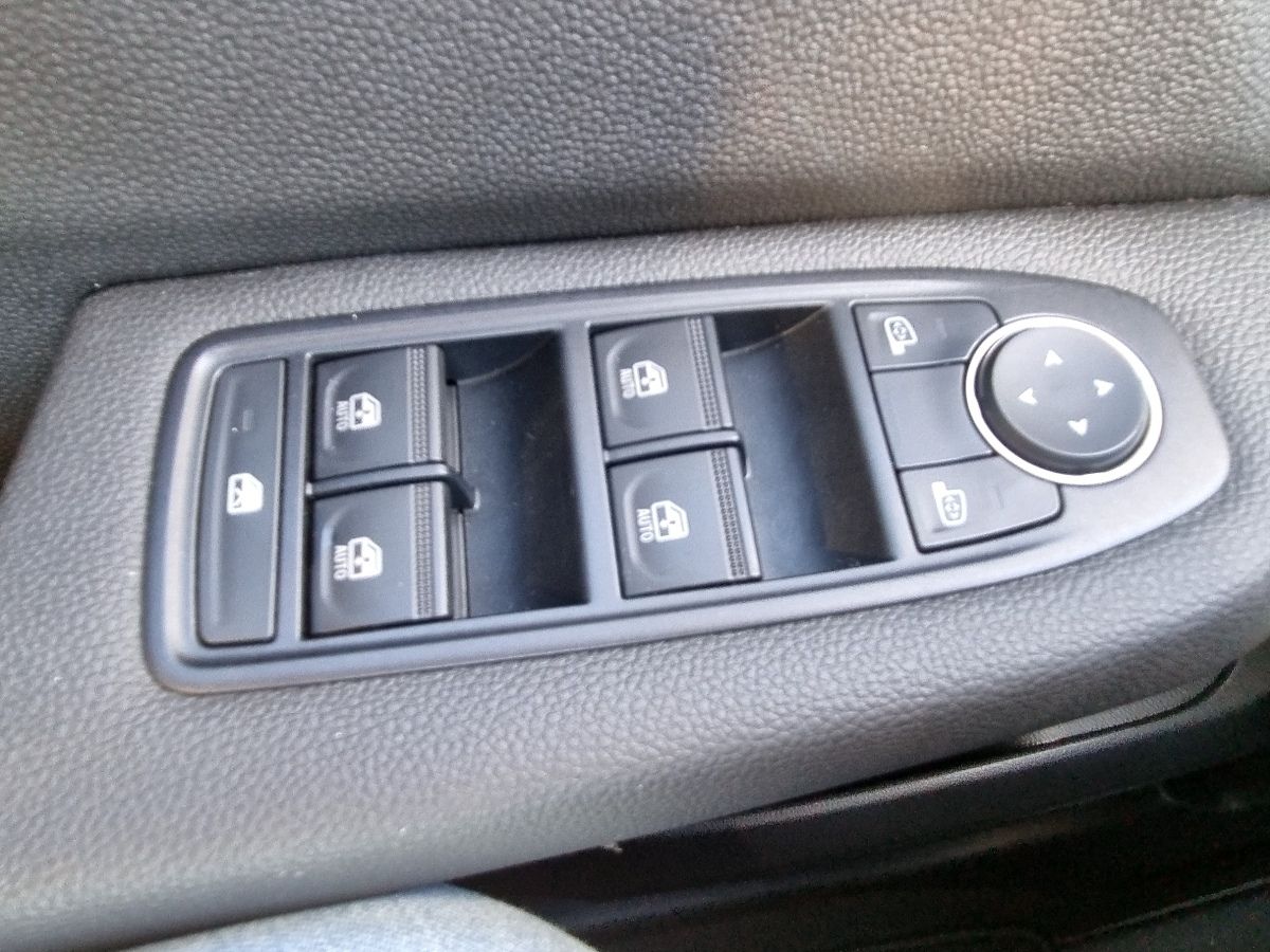 Fahrzeugabbildung Renault Clio INTENS TCe 90