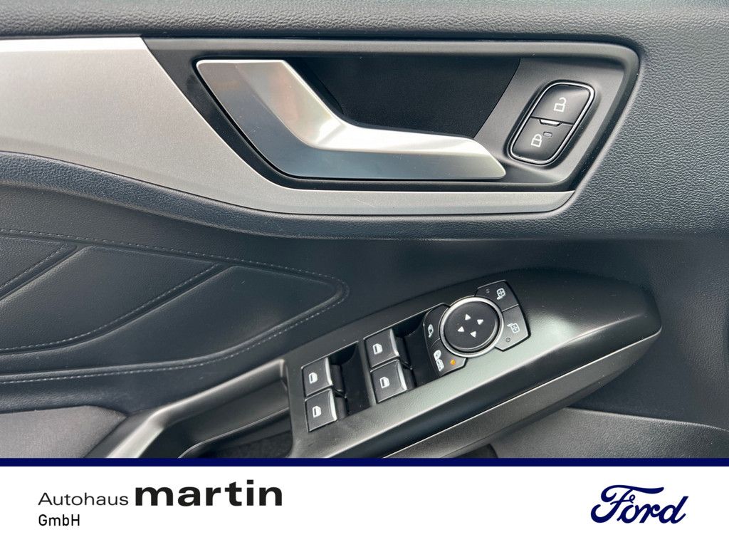 Fahrzeugabbildung Ford Focus 1.0 Cool&Connect SYNC PDC SHZ NAVI LED
