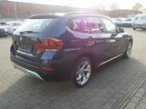 BMW X1 20d xDrive Steptronic X Line Navi Pano Kamera - BMW X1: Blau