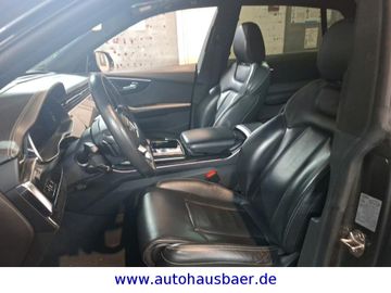 Audi Q8 - 7