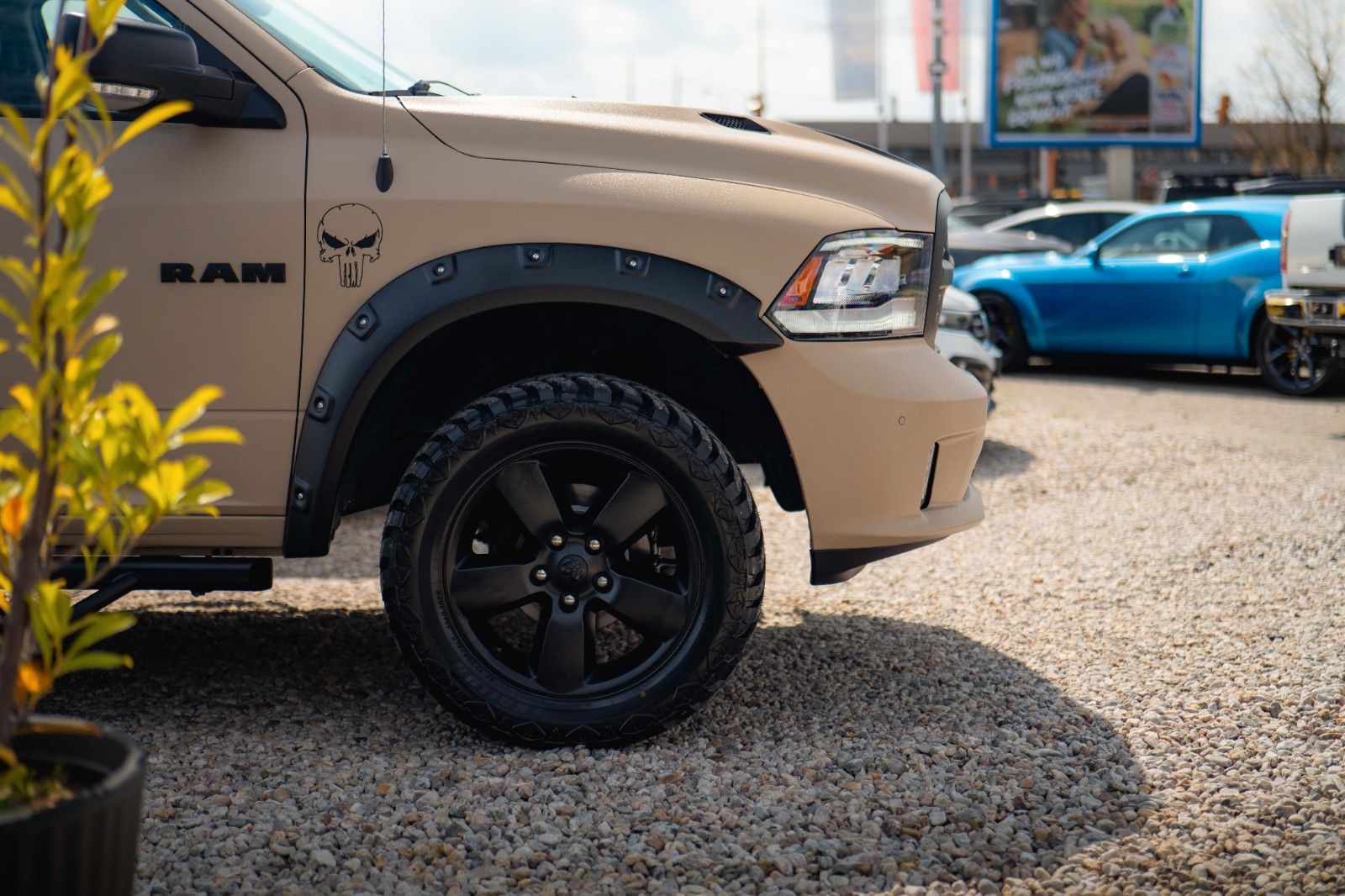 Fahrzeugabbildung Dodge RAM 5.7 V8 HEMI 4x4 PUNISHER OFFROAD RAPTOR LACK