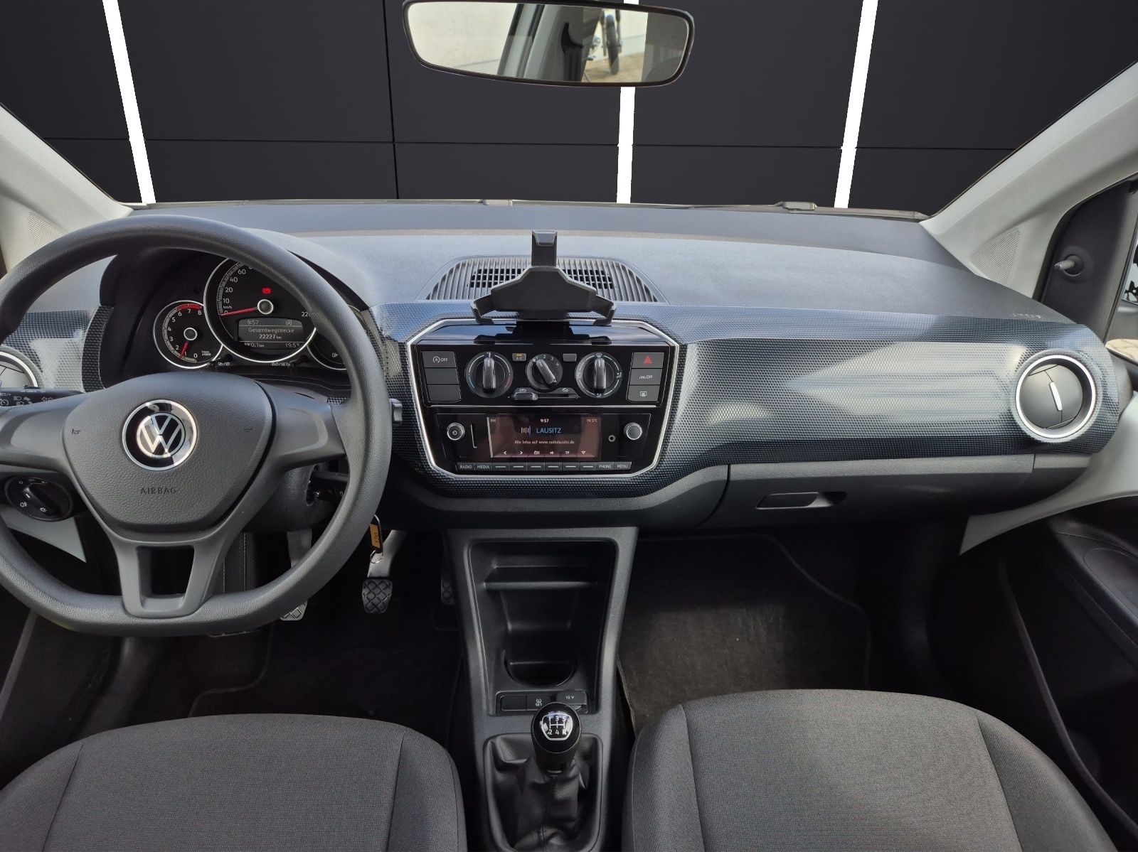 Fahrzeugabbildung Volkswagen up! 1.0 Klima DAB GRA RFK SH LM