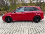 Mercedes-Benz B 180 B -Klasse B 180*AUTOMATIK*LEDER*PANO - gebrauchte Mercedes-Benz B 180 aus dem Jahr 2013