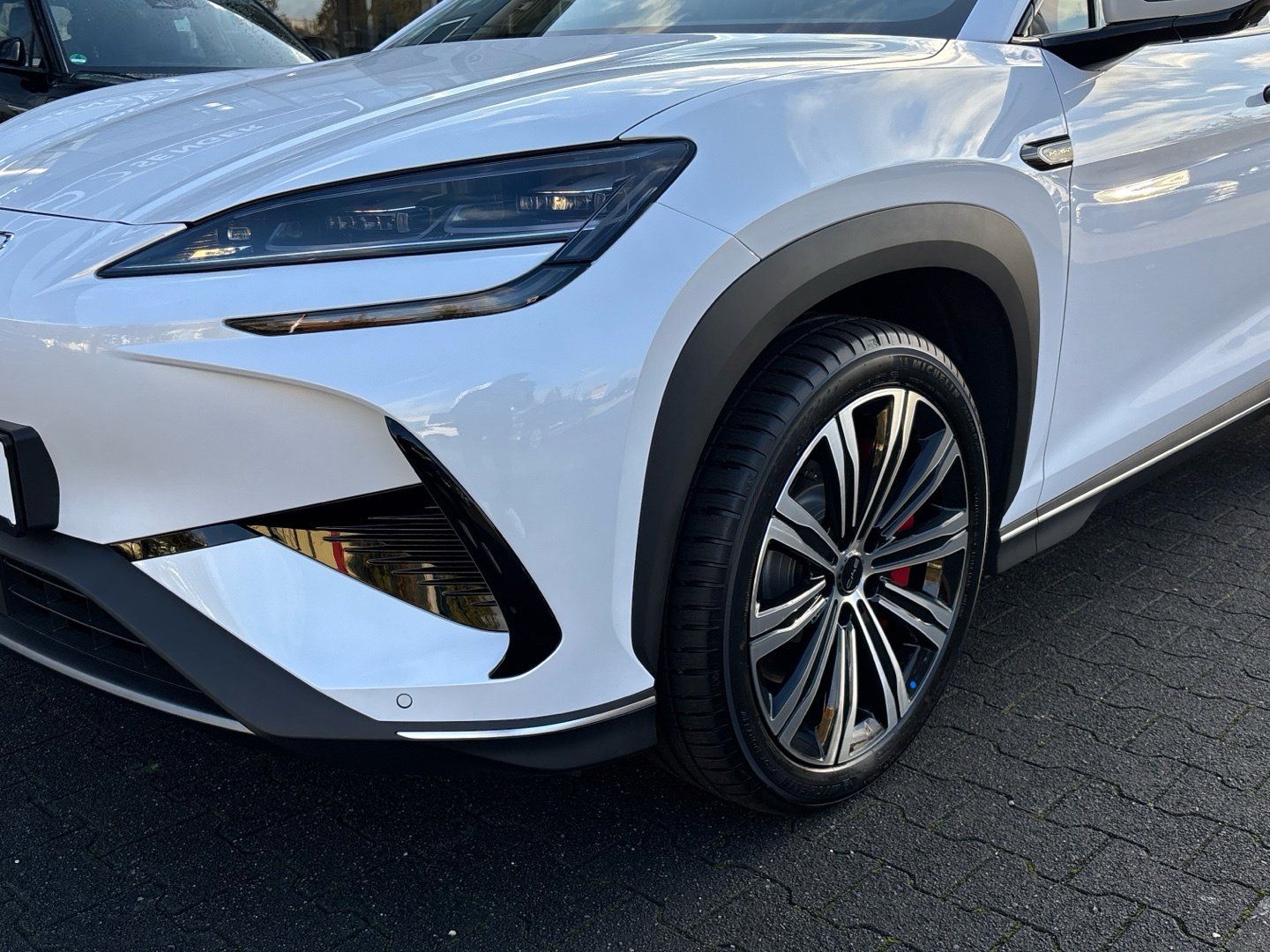BYD SEALION 7