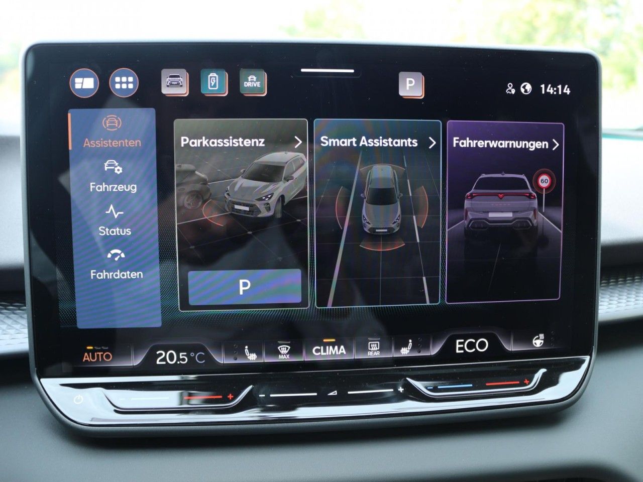 Fahrzeugabbildung CUPRA Terramar VZ 1.5 e-Hybrid DSG