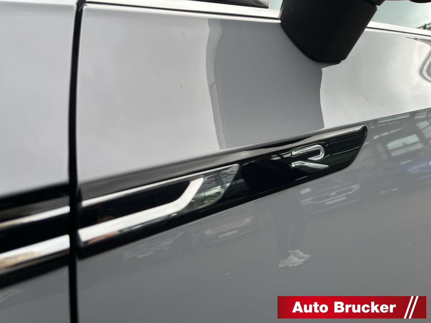 Volkswagen Arteon SB R 4Motion DSG Navi LED Pano 3-Zonen-Kl foto 18
