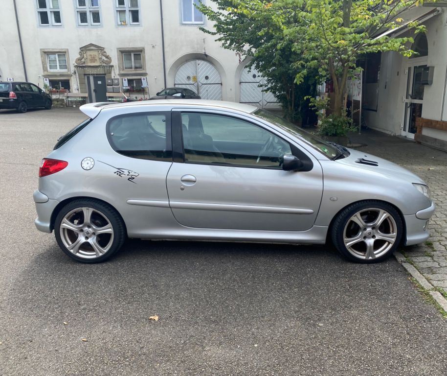 Peugeot 206