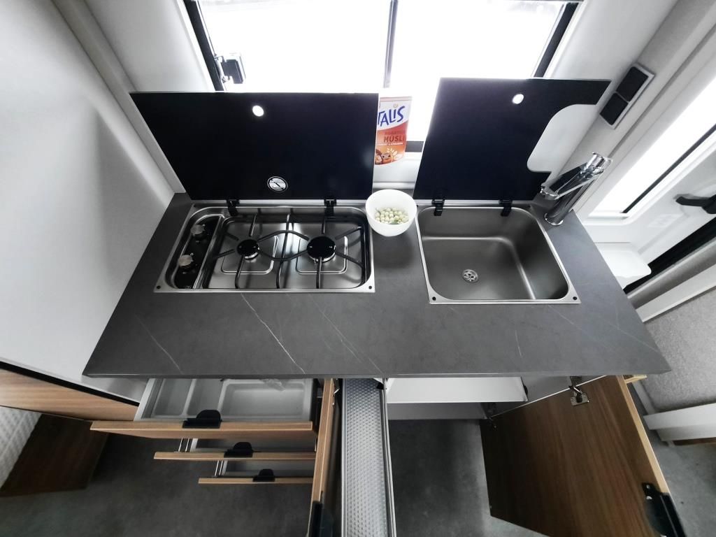 Fahrzeugabbildung Dethleffs Nomad 490 EST Verfüg./Sparen Sie 4.445,- €