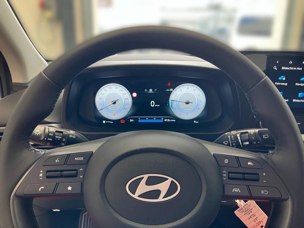 Fahrzeugabbildung Hyundai i20 FL (MY25) 1.0 T-GDI (100 PS) 6-MT 2WD Navi