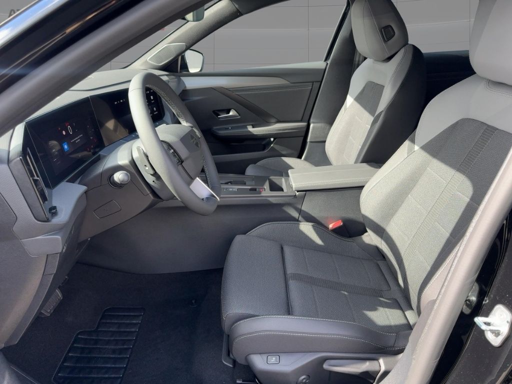 Fahrzeugabbildung Opel Astra GS WINTERPAKET ALLWETTER RÜCKFAHRKAMERA