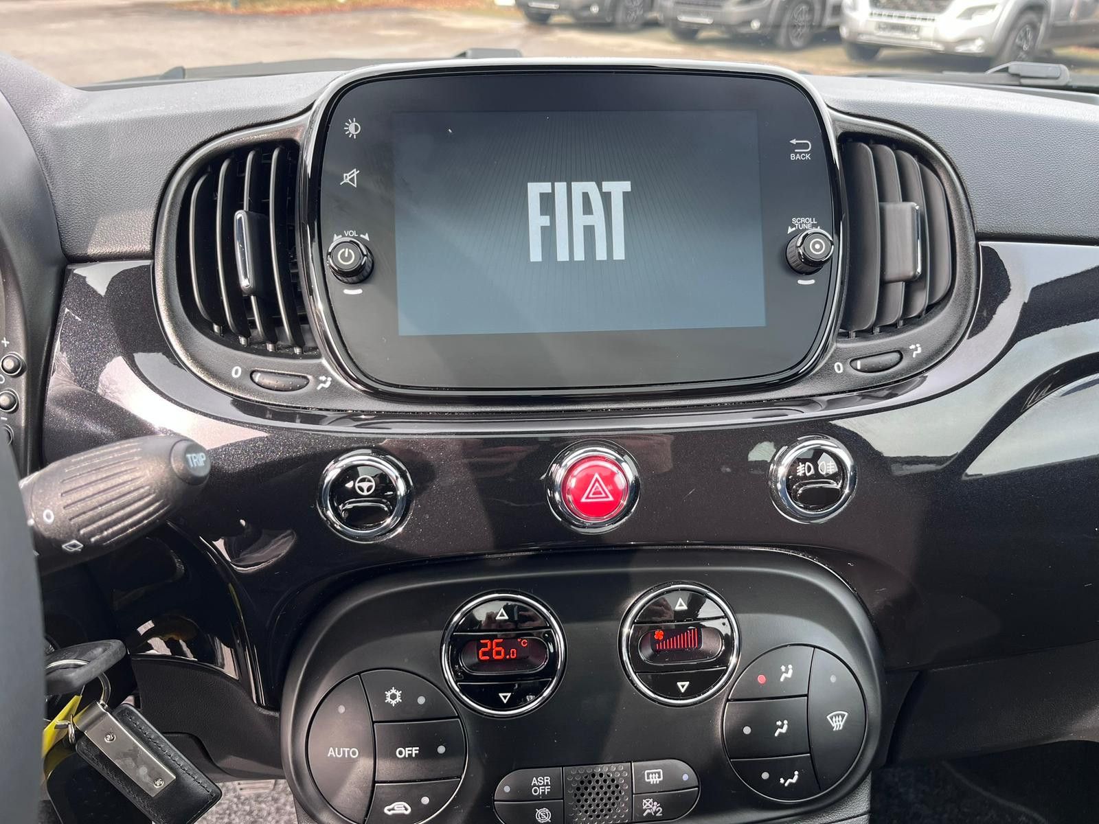 Fahrzeugabbildung Fiat 500 Dolcevita