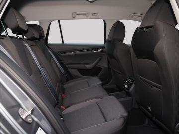 Skoda Octavia Combi Selection 2.0 TDI DSG AHK Kamera L