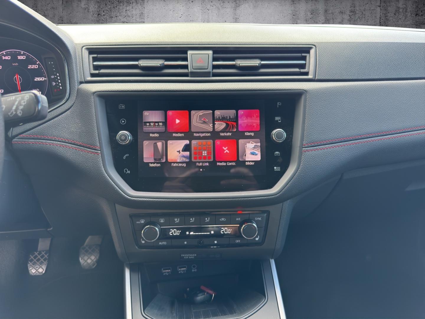 Seat Arona 1.5 TSI FR KAMERA NAVI FULL LINK BEATS ACC