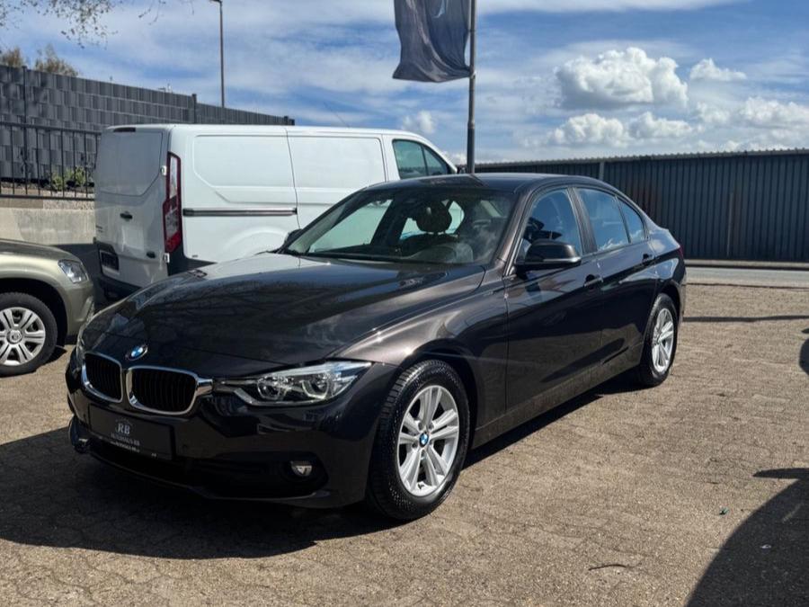 BMW 318 *HUD*LED*NAVI*PDC*WLAN*