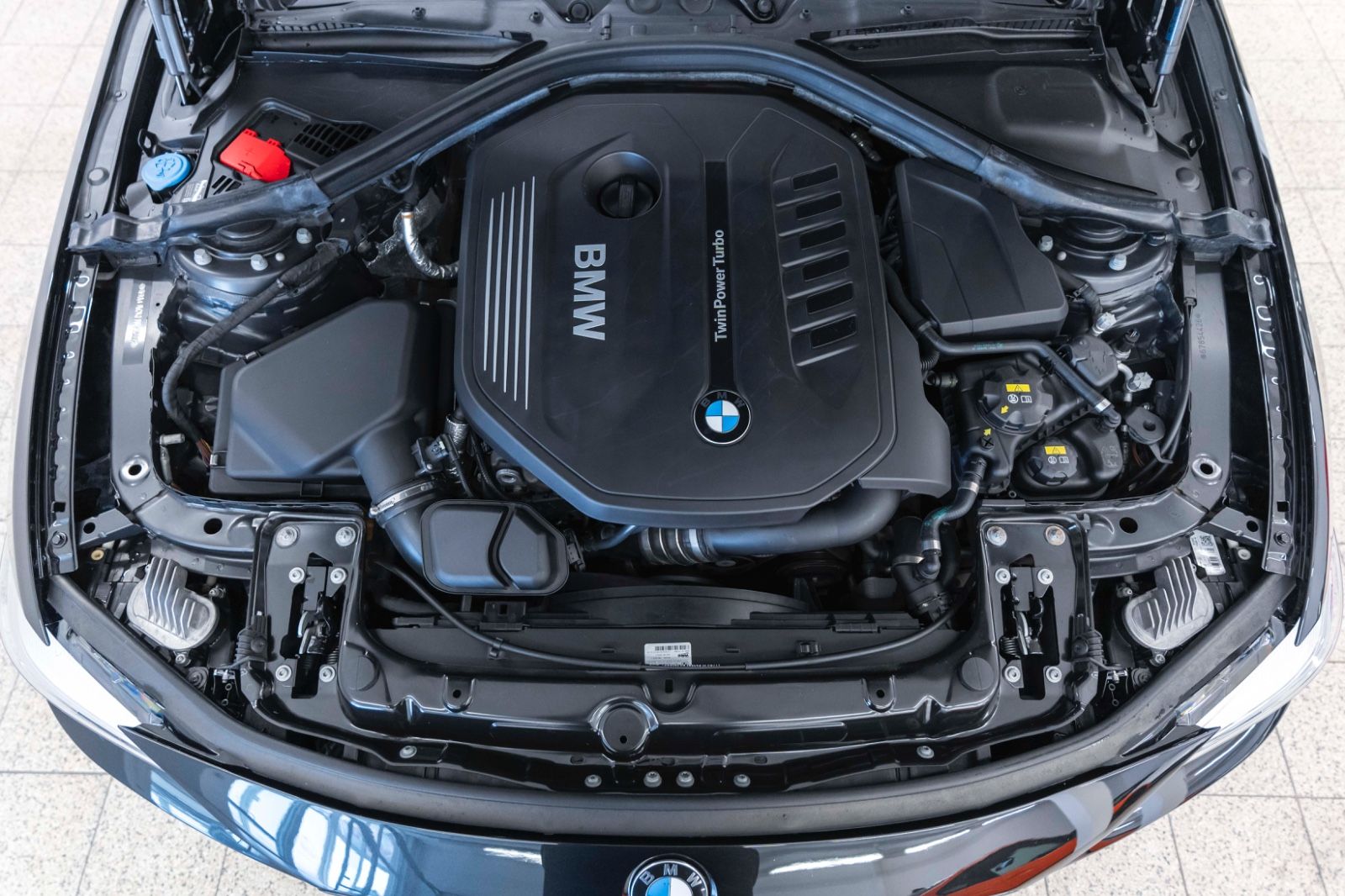 Fahrzeugabbildung BMW 440i GC M-Performance H&K LED CARPLAY KAM SHZ